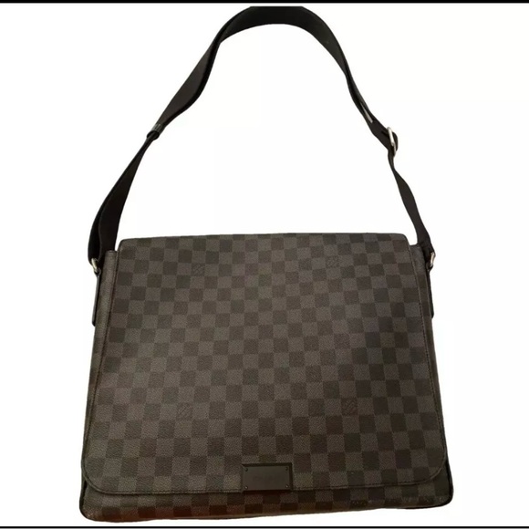 Louis Vuitton District Messenger PM Shoulder Bag Black Canvas/Leather Damier. - Picture 1 of 12